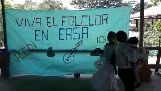 Vive el folclor en casa